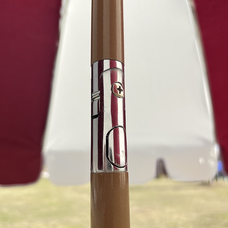 Khung sợi 2M, trục nhôm nhẹ, ô che nắng thông thường.